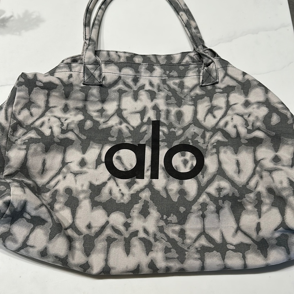 New Alo reusable tote